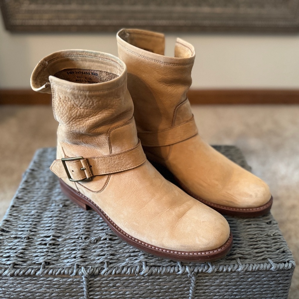 Women’s Frye Veronica boots
